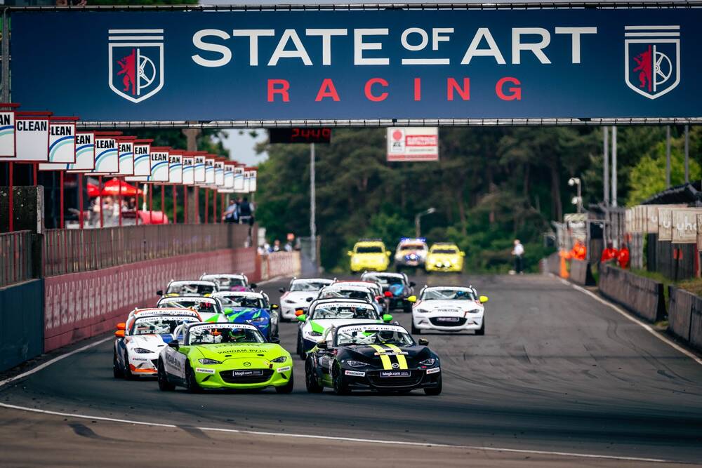 Prachtige gevechten in tweede ronde MX-5 Cup